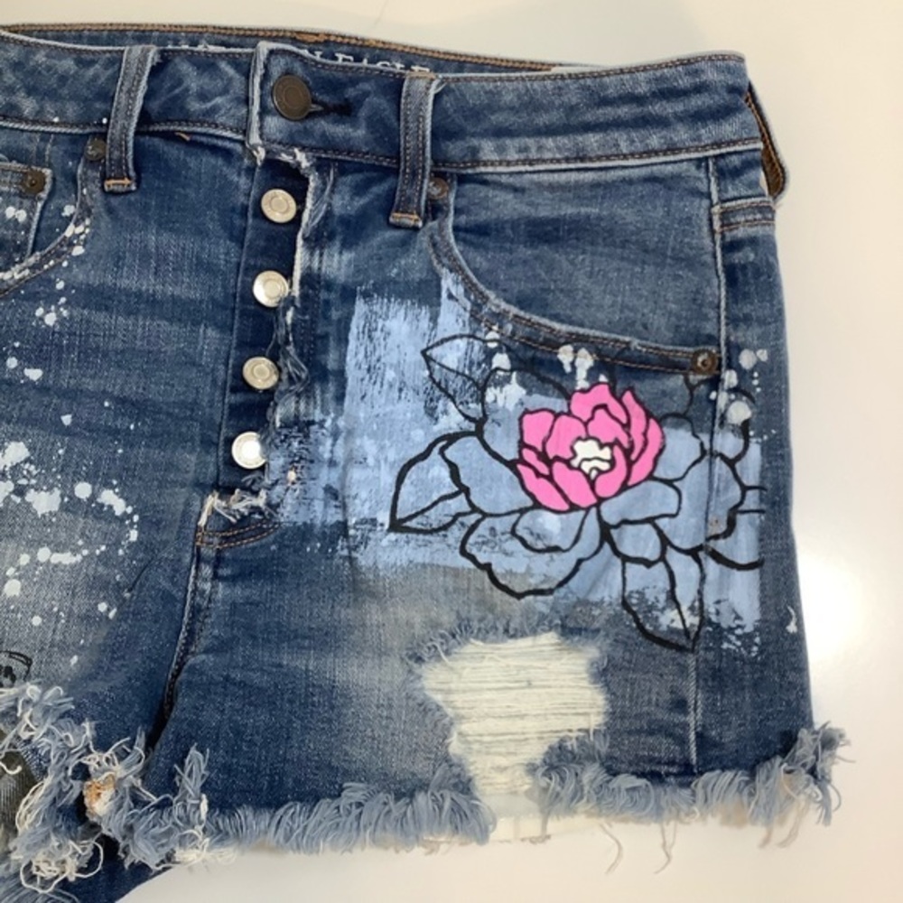 Vintage AE  hi rise festival Distressed “I love ya”  jean shorts SZ 8 EUC - Picture 6 of 14